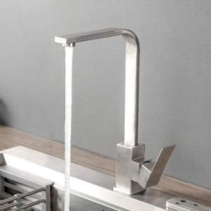 Design rvs keukenkraan plat